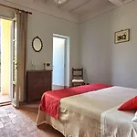 Casa Campodonico 10 *