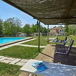 Villa Casa Campodonico 10 *