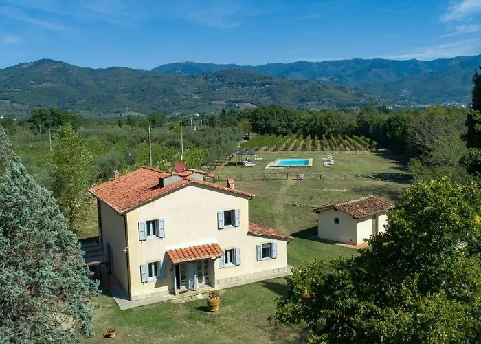 Villa Casa Campodonico 10 *